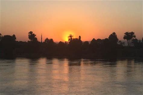 موعد شروق الشمس في القاهرة